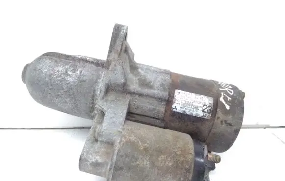Subaru Impreza I Starter motor 23300AA380