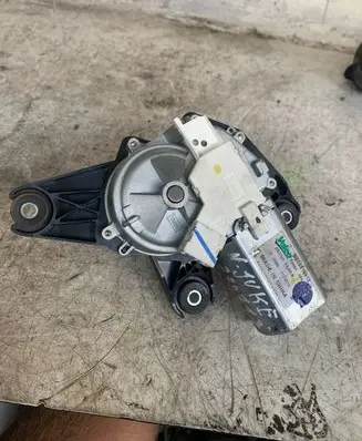 Nissan Juke I F15 Rear window wiper motor 287101ka0a