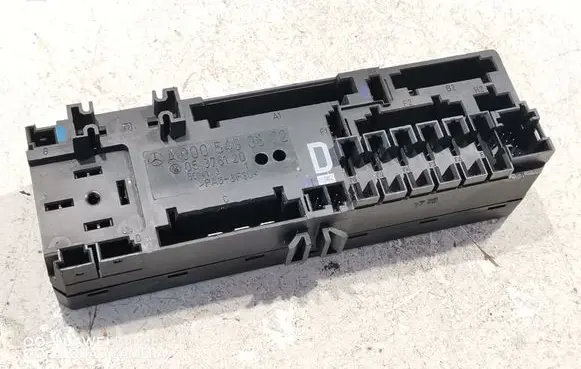 Mercedes-Benz E W210 Fuse module A0005400372 05376120