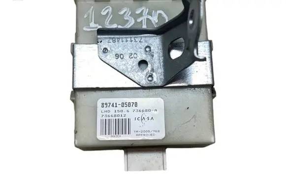 Toyota Avensis T250 Door central lock control unit/module 8974105070