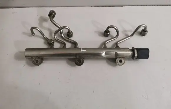BMW 6 F06 Gran coupe Fuel main line pipe 7642156