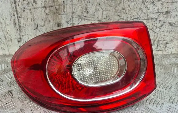 Volkswagen Tiguan Rear/tail lights 5N0945095H