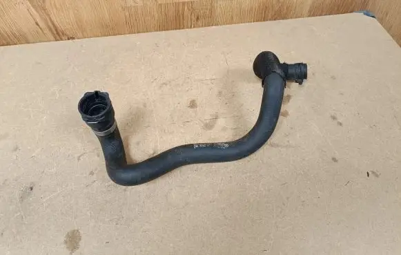 Mercedes-Benz GLC X253 C253 Engine coolant pipe/hose A2538306501