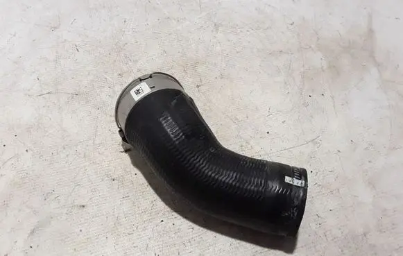 Volvo XC60 Intercooler hose/pipe 31686561