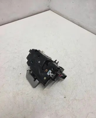 Audi A4 S4 B6 8E 8H Front door lock 4B1837015G