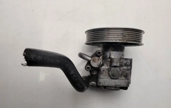 Audi A4 S4 B8 8K Power steering pump 8K0145153F