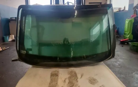 Mercedes-Benz Vito Viano W638 Front windscreen/windshield window DOT618M50AS2 43R001167