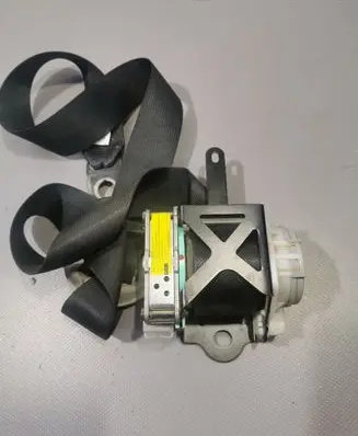 Toyota Verso Front seatbelt