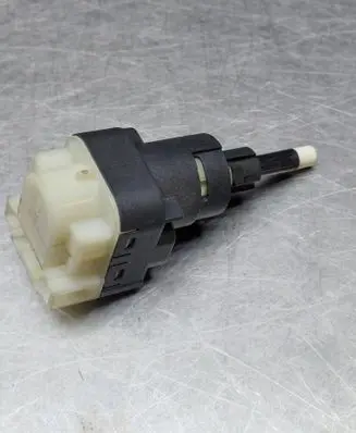Audi A4 S4 B7 8E 8H Brake pedal sensor switch 1K2945511