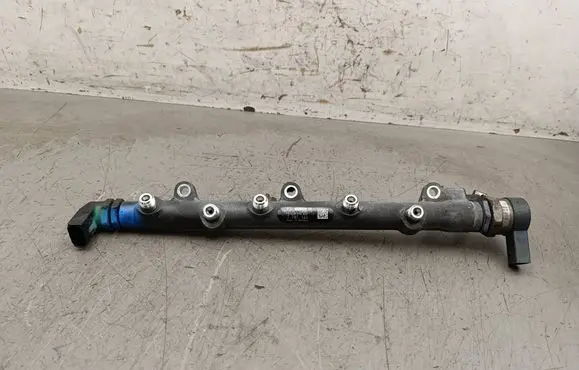 BMW X3 E83 Fuel main line pipe 0445214030 7787164 0281002481