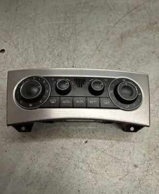 Mercedes-Benz C W203 Climate control unit A2038301785 9140010525
