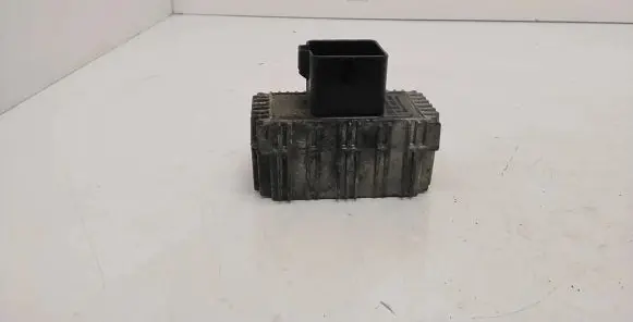 Glow plug pre-heat relay