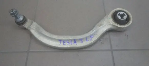 Tesla Model 3 Front lower control arm/wishbone 104435400A