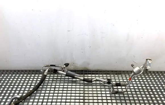 Hyundai i30 Air conditioning (A/C) pipe/hose 97775A7050