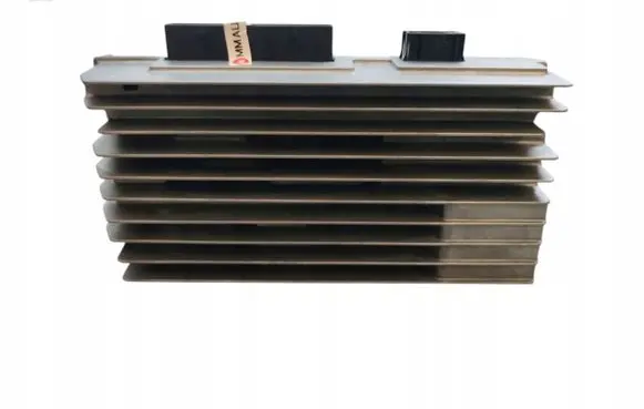 Audi A4 S4 B5 8D Sound amplifier 8T0035223AR