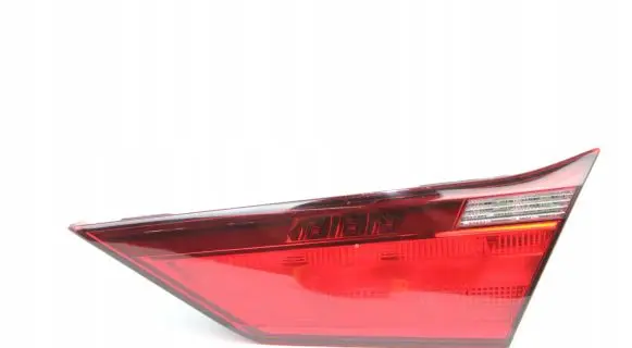 BMW 1 F40 Tailgate rear/tail lights 7450650