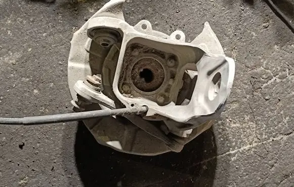 BMW X5 E70 Rear wheel hub spindle/knuckle 