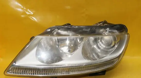 Volkswagen Phaeton Headlight/headlamp