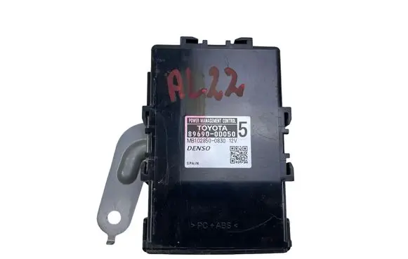 Toyota Yaris Other control units/modules 896900D050