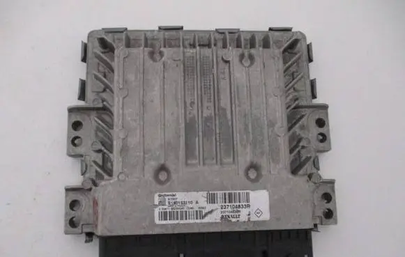 Renault Megane III Engine control unit/module 237104832R 237104833R S180153110A