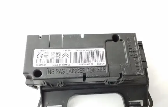 Peugeot 3008 I Tire pressure control unit 9665183080