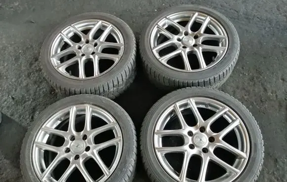 Renault Laguna III R17 alloy rim 