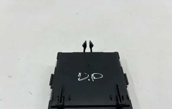 Mercedes-Benz CLA C118 X118 Door control unit/module A1779008515