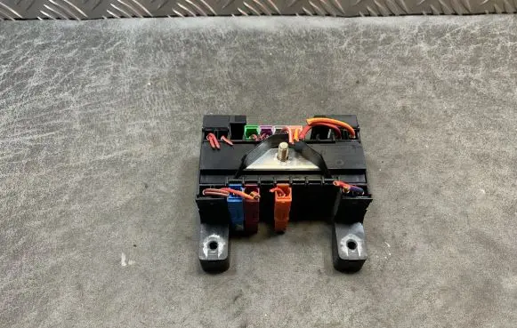 Mercedes-Benz E W211 Fuse module A2115450301