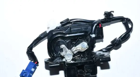 Lexus CT 200H Tailgate/trunk/boot lock/catch/latch