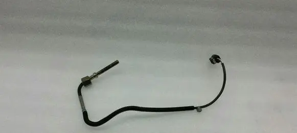 Mercedes-Benz E W212 Exhaust gas temperature sensor A0009056804