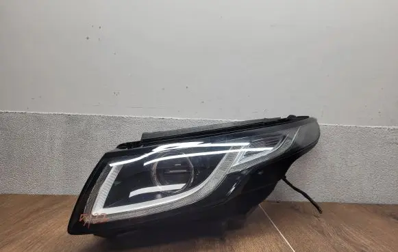 Land Rover Range Rover Evoque L538 Headlight/headlamp