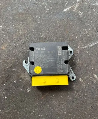 Audi A3 S3 8V Airbag control unit/module 5Q0959655AM