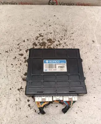 Hyundai Santa Fe Gearbox control unit/module 954403A381 9090930424A0 178711X
