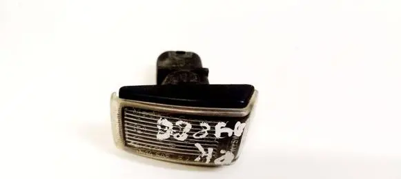 Volvo S40, V40 Front fender indicator light