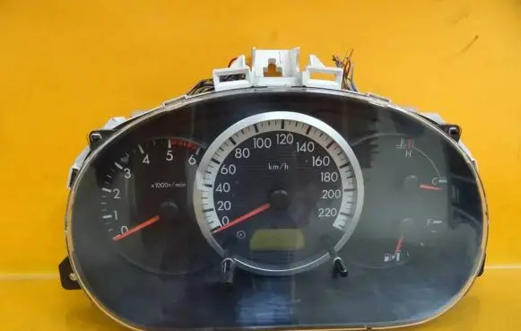 Mazda 5 Speedometer (instrument cluster) CGCC79C