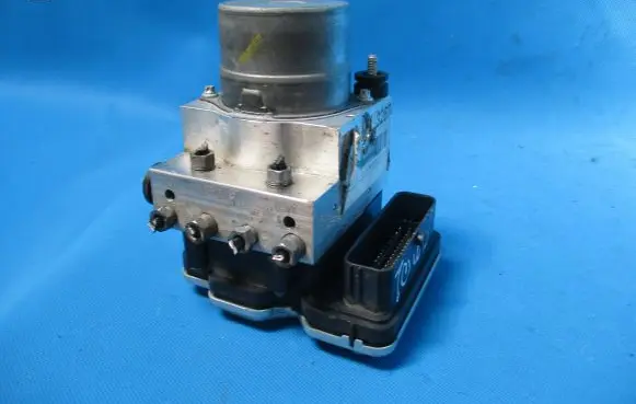 Renault Kangoo II ABS Pump 476603517R