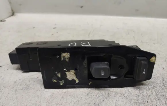 Volvo V70 Electric window control switch