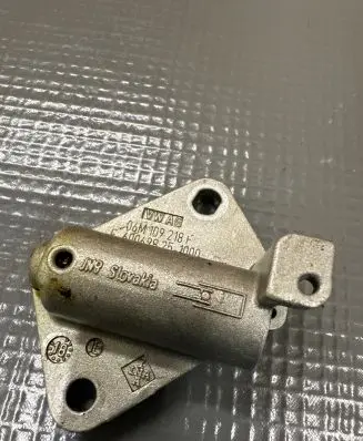 Porsche Cayenne (9Y0 9Y3) other engine part 06M109218F 600698251000
