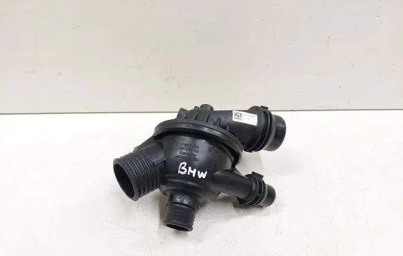 BMW 1 E81 E87 Thermostat housing 7552403 10106810