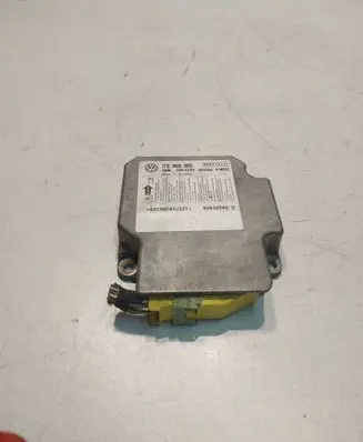 Volkswagen Touran I Airbag control unit/module 1T0909605 05H21S12 5WK43150