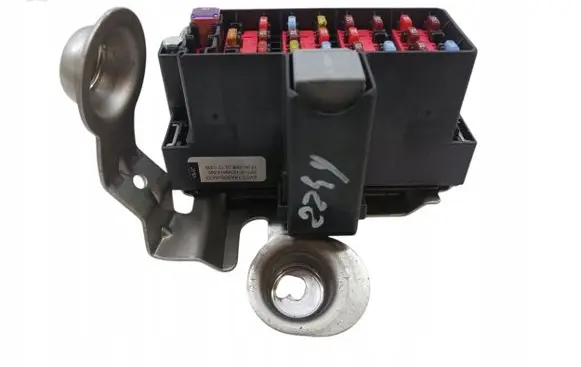Ford Fiesta Fuse box set 8V5T-14A005-ACD