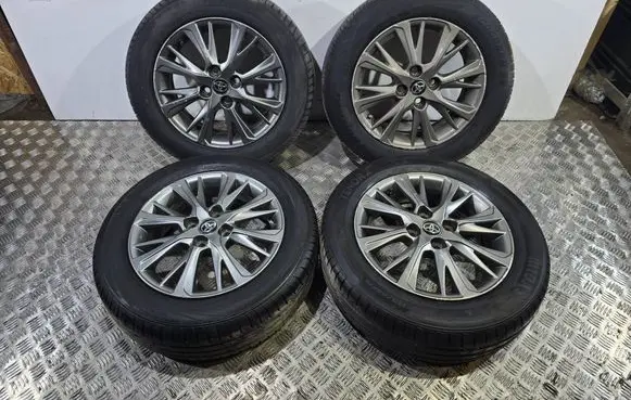 Toyota Yaris R15 alloy rim 426110D670