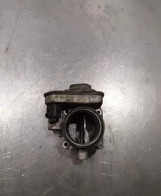 Volkswagen Caddy Throttle valve 038128063