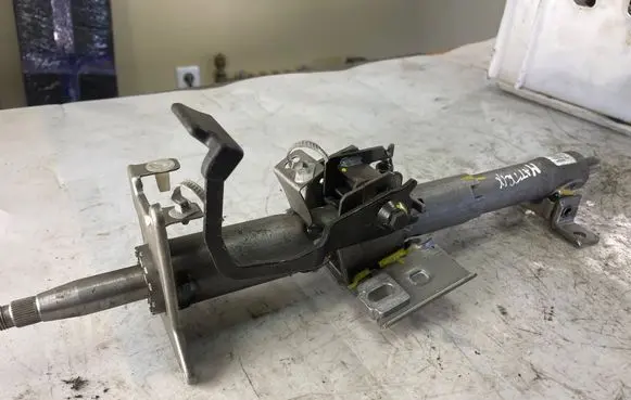 Hyundai Matrix Steering wheel axle