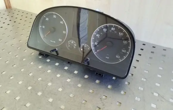 Volkswagen Touran I Speedometer (instrument cluster) 1T0920960C