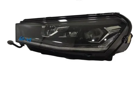Skoda Fabia Mk4 (6VA) Headlight/headlamp 6VB941015A
