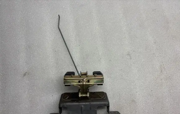 Opel Frontera B Loading door lock 
