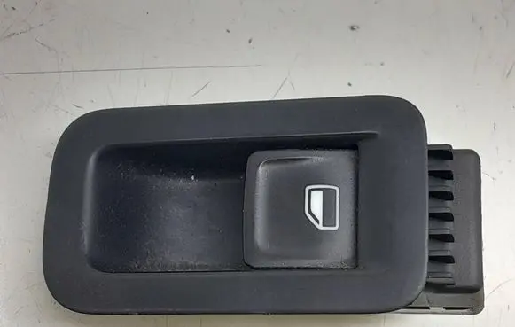 Volkswagen Golf VII Electric window control switch 5G0868345