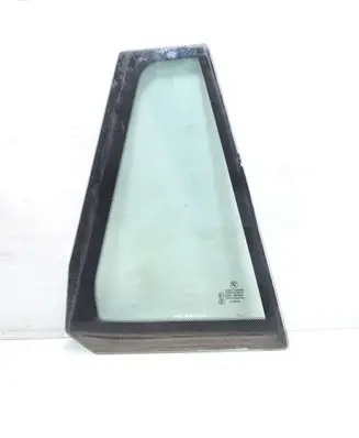 BMW X3 E83 Rear vent window glass AS2