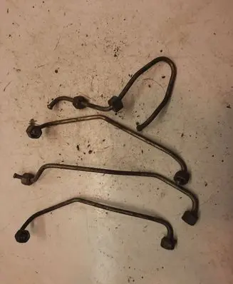 Audi A6 S6 C4 4A Fuel line pipe